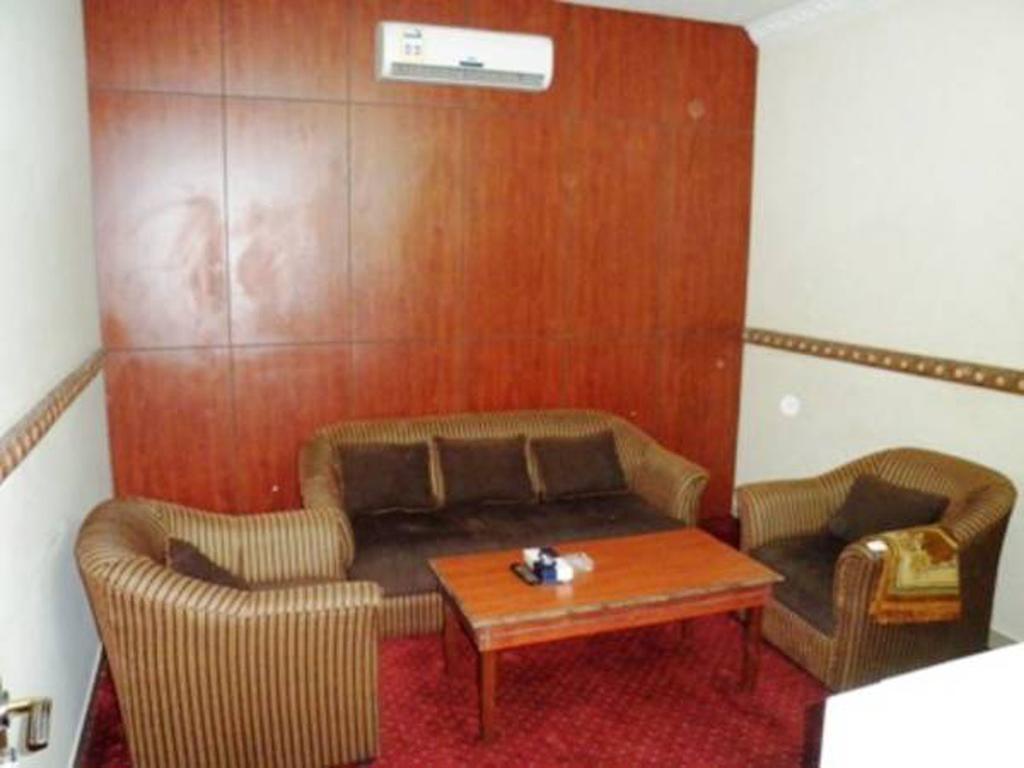 Al Farhan Hotel Suites - Al Salam Riyad Dış mekan fotoğraf